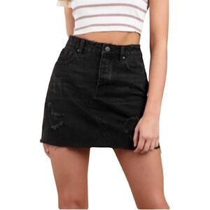 TOBI BLACK DENIM JEAN MINI SKIRT‎